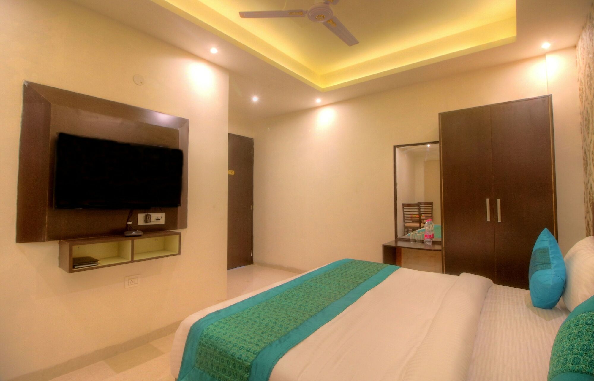 Treebo Trend Paragon Suites Mahipalpur New Delhi Ngoại thất bức ảnh